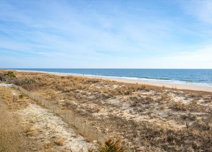 Сasa de vacaciones Picturesque 2-bedroom Ocean Trail Steps From The Beach!